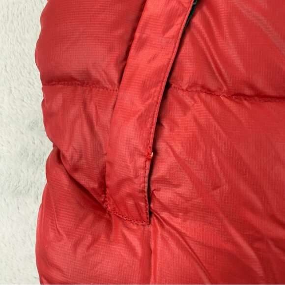 The North Face Men's Size Large 700 Goose Down Fill Puffer Vest Red/Black - Picture 5 of 15
